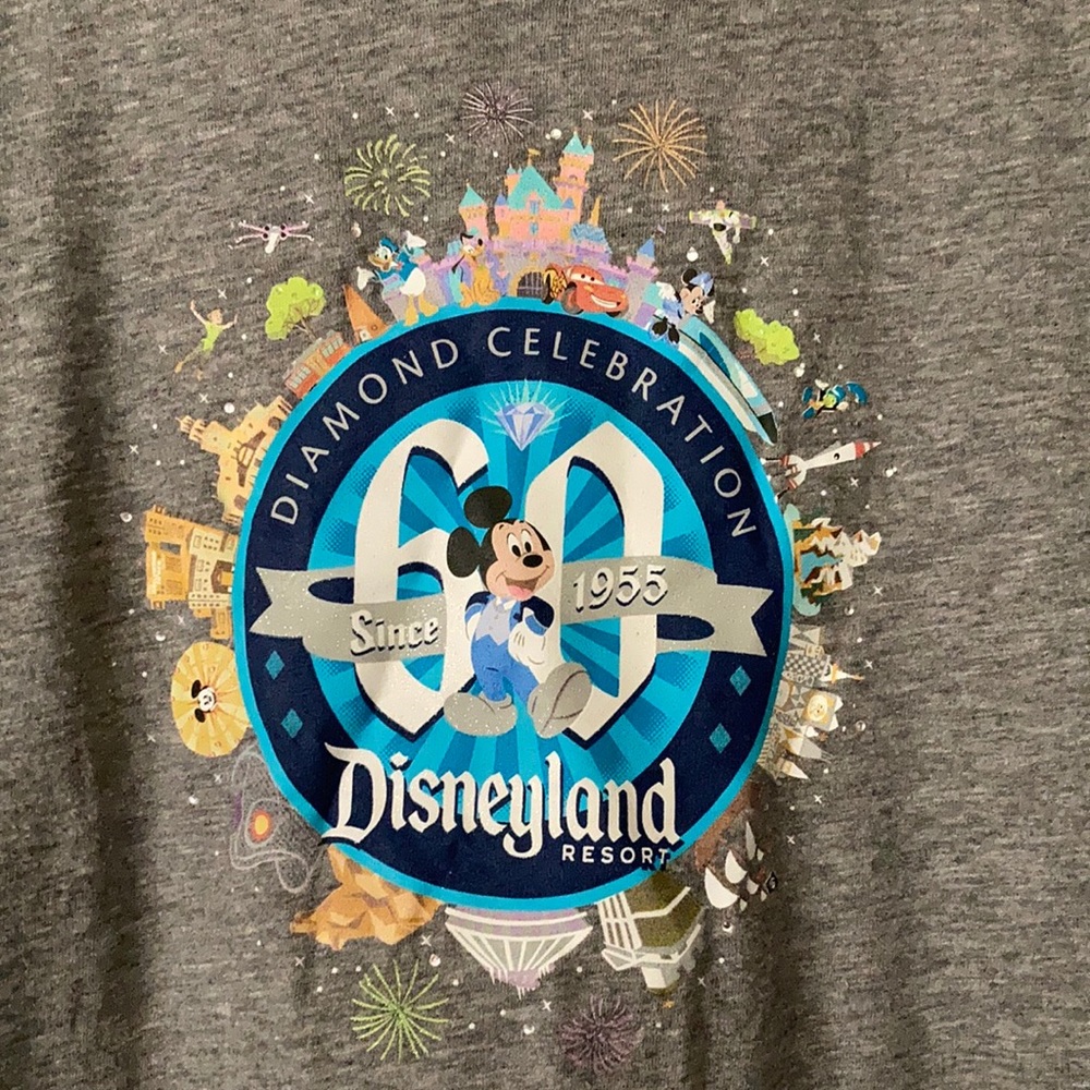 Disney top